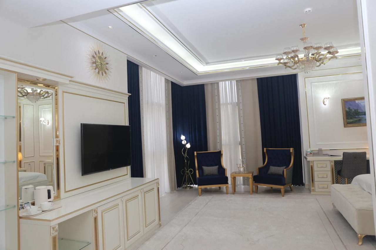 Safo Dushanbe Exterior foto